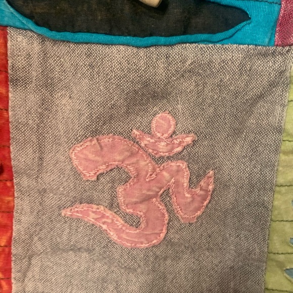 Boho tote with peace ☮️ sign, om symbol, other designs VINTAGE, no maker mark - Picture 7 of 11